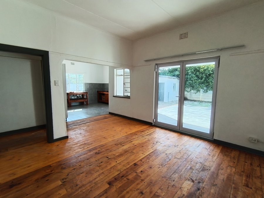 To Let 4 Bedroom Property for Rent in Lochnerhof Western Cape